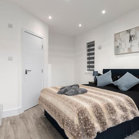Star London Vivian Avenue 3-Bed Oasis With Garden Apartment The Hyde Exterior photo
