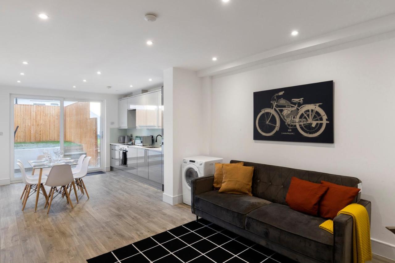 Star London Vivian Avenue 3-Bed Oasis With Garden Apartment The Hyde Exterior photo